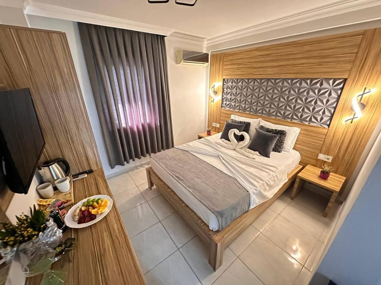 Royal Ezel Hotel Анталия Екстериор снимка