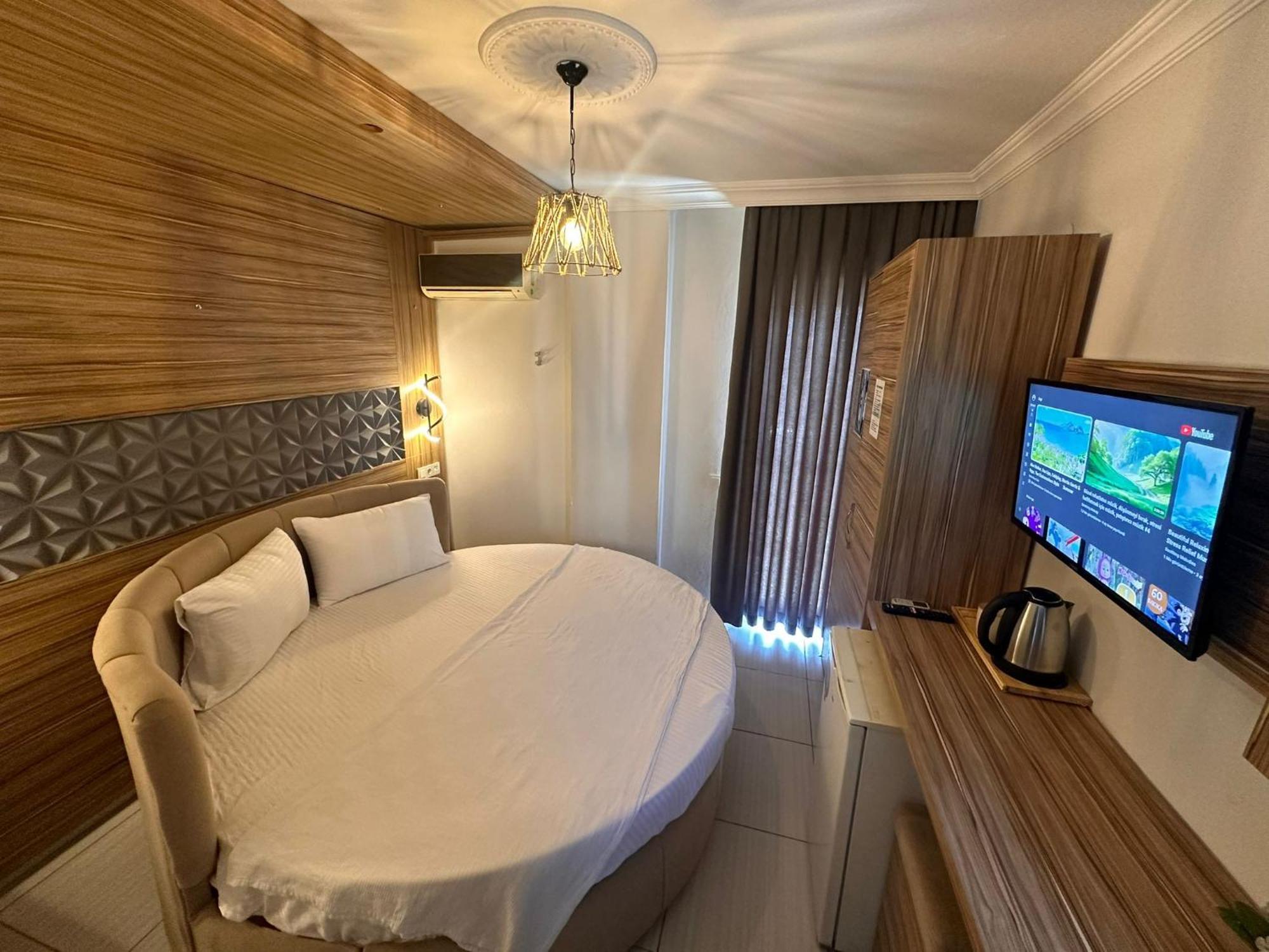 Royal Ezel Hotel Анталия Екстериор снимка
