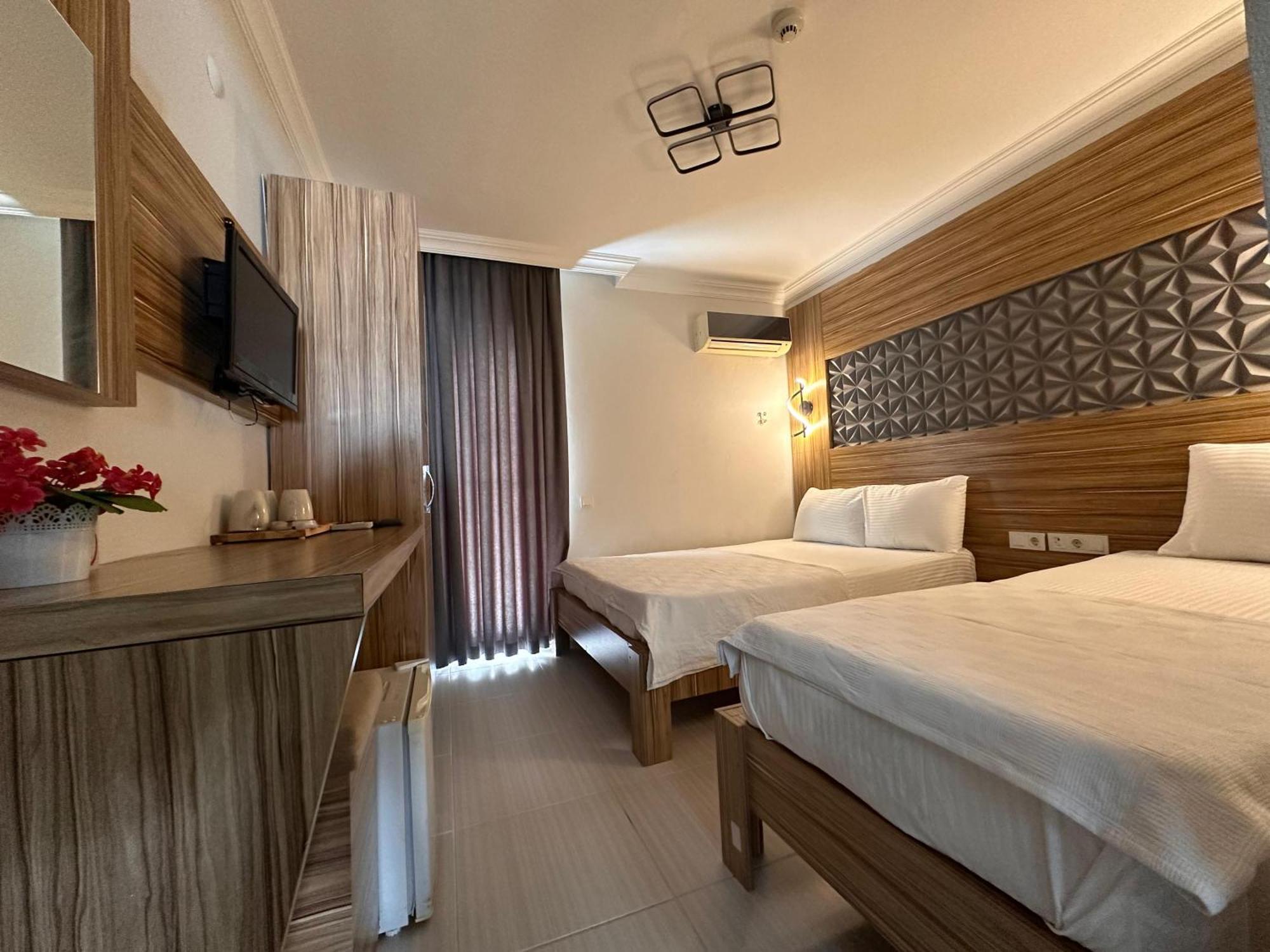 Royal Ezel Hotel Анталия Екстериор снимка